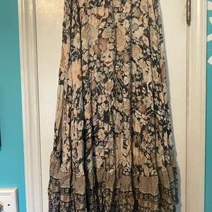 Spell and the Gypsy Amethyst Castaway Skirt ( L)